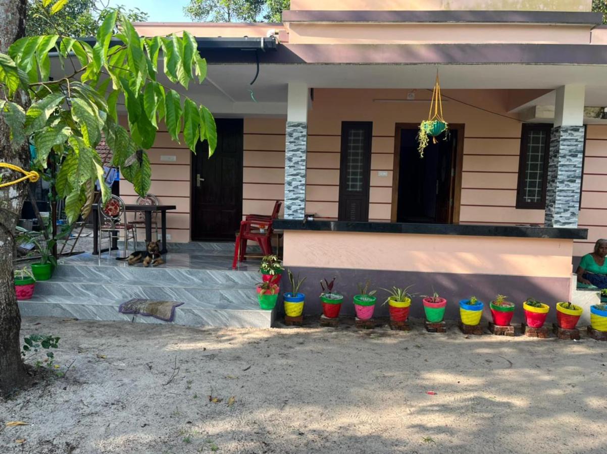 מאראריקולם Marari Kallyani Beach Homestay מראה חיצוני תמונה